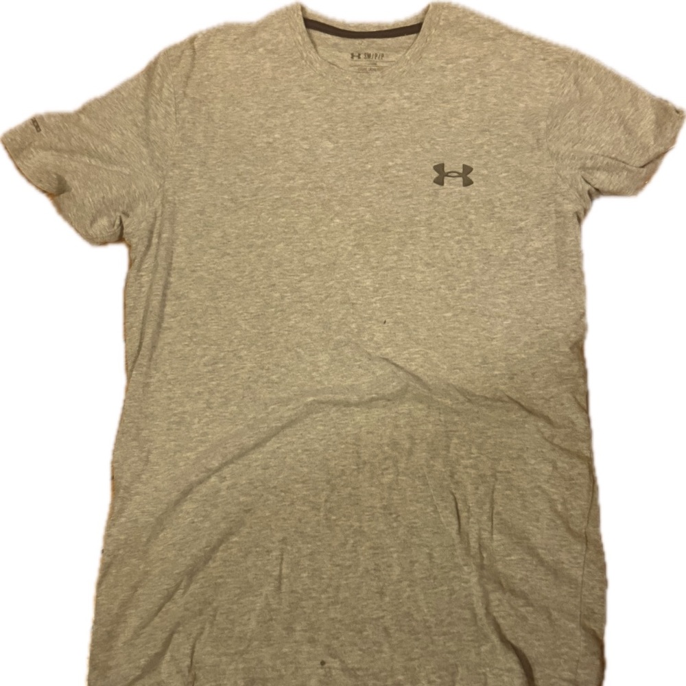 Under Armour Men’s Tee Size Small Gray